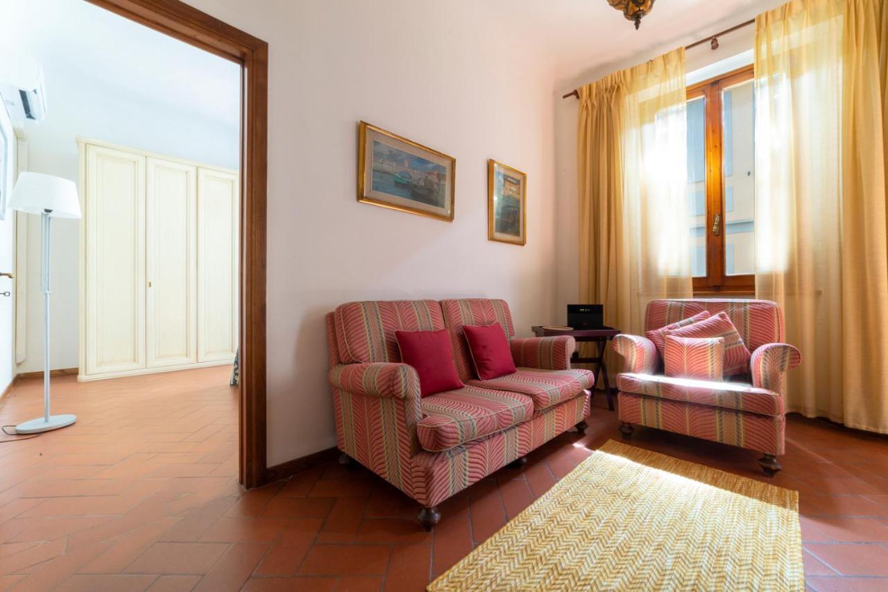 110 Sqm Apartment 6 Sleeps In Santa Croce Florencia Exterior foto