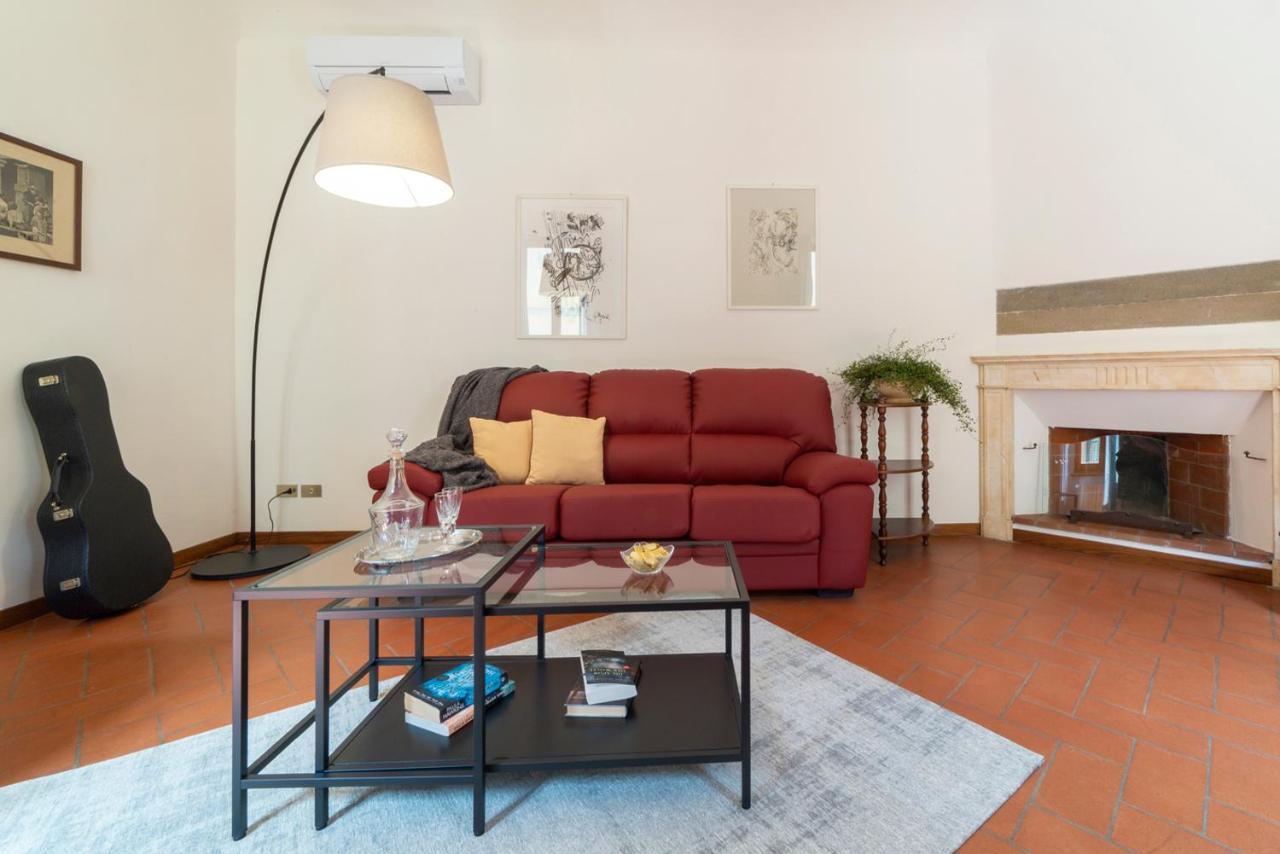 110 Sqm Apartment 6 Sleeps In Santa Croce Florencia Exterior foto