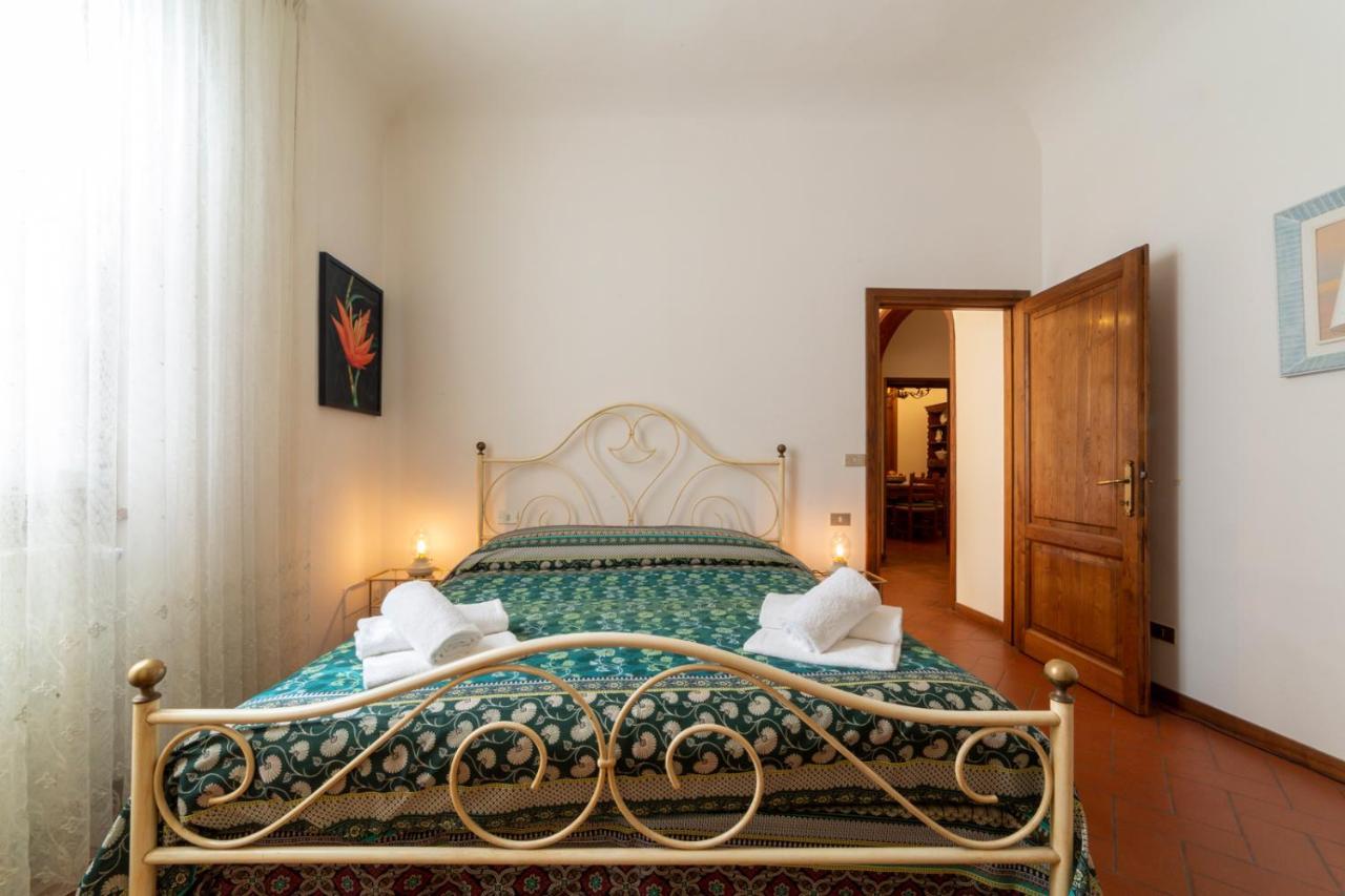110 Sqm Apartment 6 Sleeps In Santa Croce Florencia Exterior foto