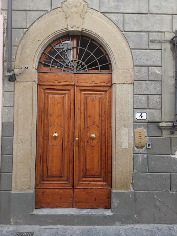 110 Sqm Apartment 6 Sleeps In Santa Croce Florencia Exterior foto